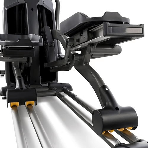 Spirit Commercial CE850+ Elliptical